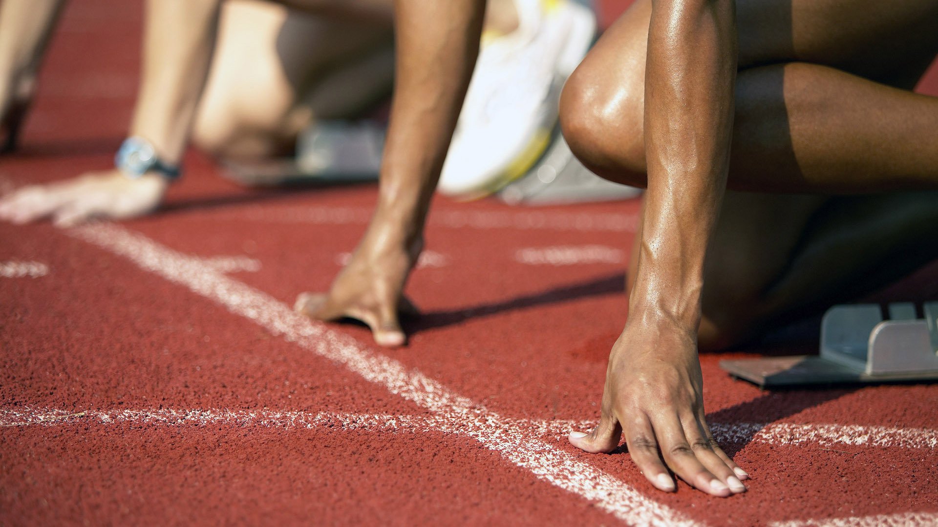 双方均有破门良机，战局胶着